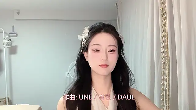 1X-yiyi online show from 05-13-26, 04:03