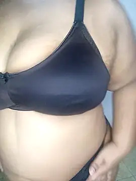 Snapshot of whitechubby07 chatting on 03-22-26, 10:28 whitechubby07 online show from 03-22-26, 10:28