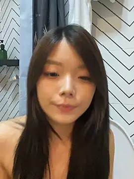 Snapshot of Puting_q chatting on 05-15-26, 04:38 Puting q online show from 05-15-26, 04:38