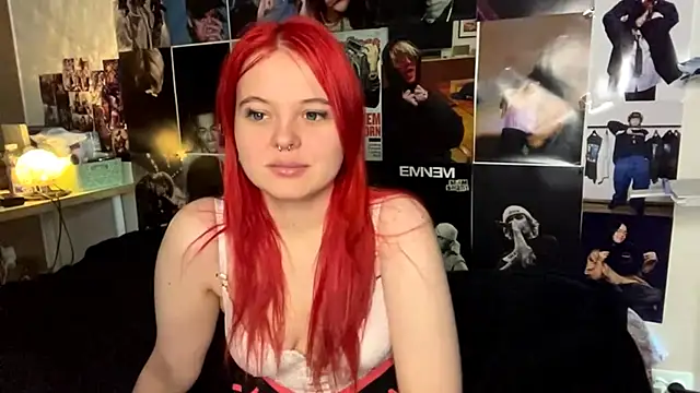 Snapshot of Nexira chatting on 04-05-26, 01:18 Nexira online show from 04-05-26, 01:18