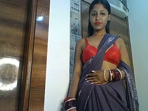 Snapshot of Pari_lovers chatting on 03-15-26, 03:19 Pari lovers online show from 03-15-26, 03:19