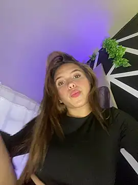 Snapshot of lunacandy_0 chatting on 07-19-26, 08:27 lunacandy 0 online show from 07-19-26, 08:27