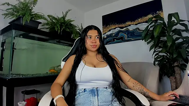 Snapshot of lia_lovelly01 chatting on 07-14-26, 03:40 lia lovelly01 online show from 07-14-26, 03:40