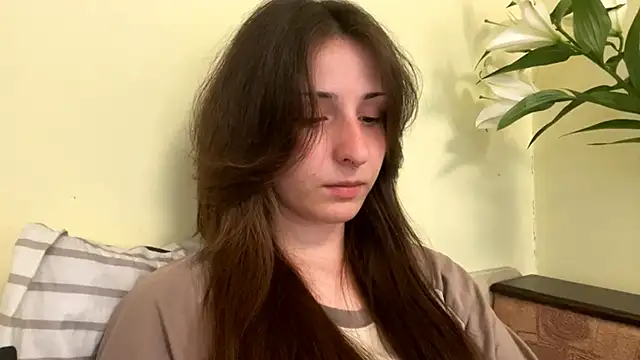 Snapshot of sakuraabloom7 chatting on 05-18-26, 04:23 sakuraabloom7 online show from 05-18-26, 04:23