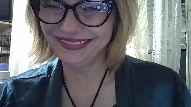 Snapshot of Lia_Rayss chatting on 04-24-26, 08:22 Lia Rayss online show from 04-24-26, 08:22
