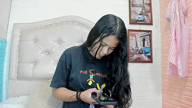 LITTLE-NESSA online show from 04-17-26, 01:36