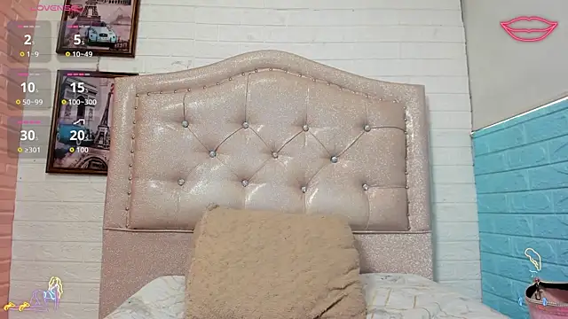LITTLE-NESSA online show from 05-08-26, 05:28