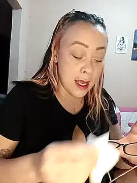 lua-bfly online show from 04-18-26, 01:41