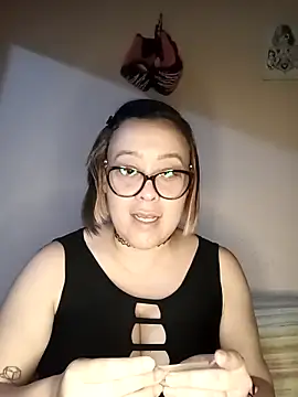 lua-bfly online show from 05-26-26, 11:03