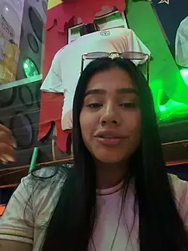 AlisonBeltran1 online show from 07-08-26, 02:46