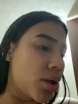 AlisonBeltran1 online show from 04-23-26, 05:58