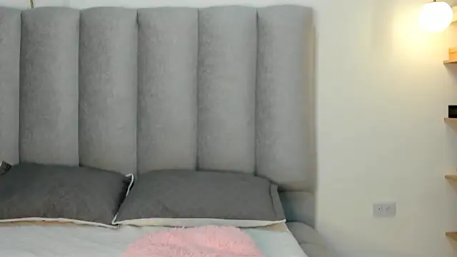 Valentina lux1 online show from 05-23-26, 03:44