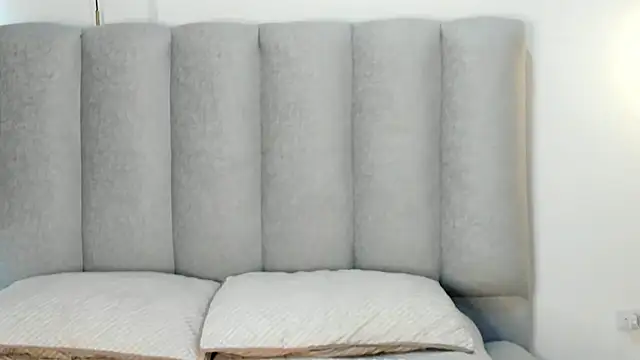 Valentina lux1 online show from 05-28-26, 02:01