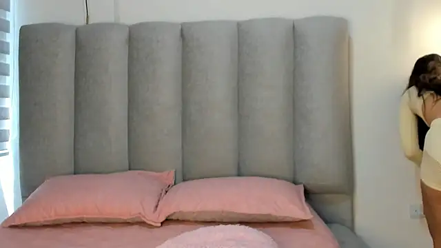 Valentina lux1 online show from 05-20-26, 05:10