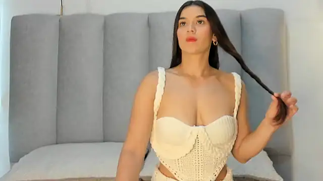 Valentina lux1 online show from 06-16-26, 08:53