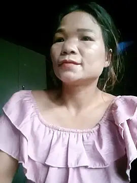 Snapshot of maymay121 chatting on 07-16-26, 01:02 maymay121 online show from 07-16-26, 01:02