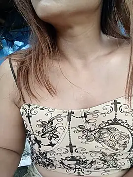 Snapshot of maymay121 chatting on 07-04-26, 11:20 maymay121 online show from 07-04-26, 11:20
