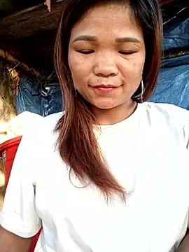 Snapshot of maymay121 chatting on 05-13-26, 11:12 maymay121 online show from 05-13-26, 11:12