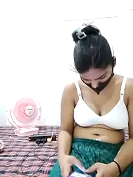 Snapshot of Jyoti_hot66 chatting on 05-21-26, 04:54 Jyoti hot66 online show from 05-21-26, 04:54