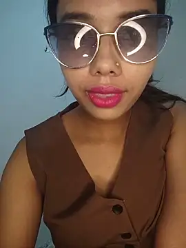 Candyy crushh online show from 06-19-26, 10:04