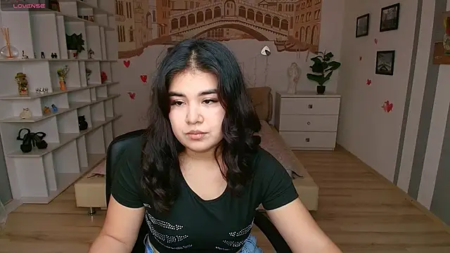 AlicaMayer online show from 03-23-26, 12:27