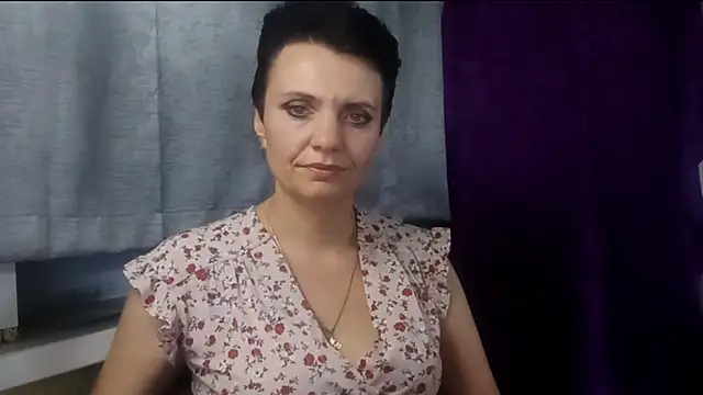 HotMamaQueen234 online show from 07-26-26, 09:54