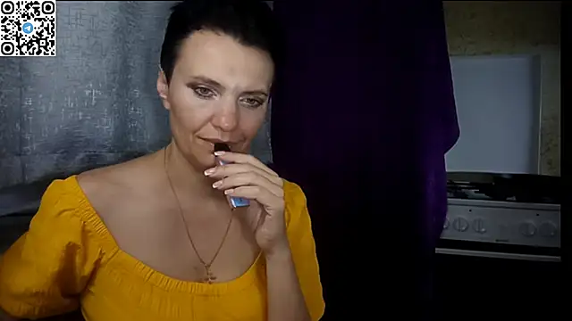 HotMamaQueen234 online show from 06-29-26, 12:39