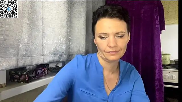 HotMamaQueen234 online show from 06-28-26, 12:28