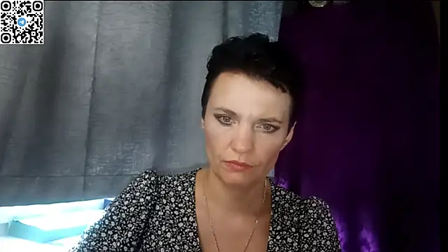 HotMamaQueen234 online show from 07-14-26, 11:38