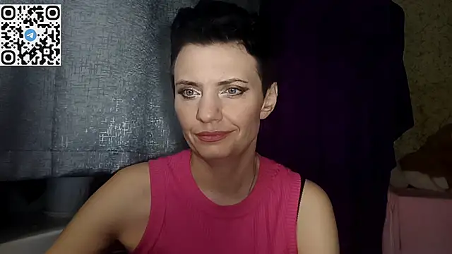 HotMamaQueen234 online show from 04-04-26, 07:31