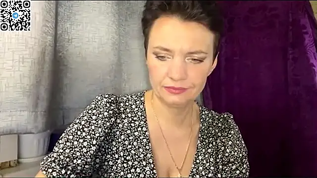 Snapshot of HotMamaQueen234 chatting on 05-24-26, 08:09 HotMamaQueen234 online show from 05-24-26, 08:09