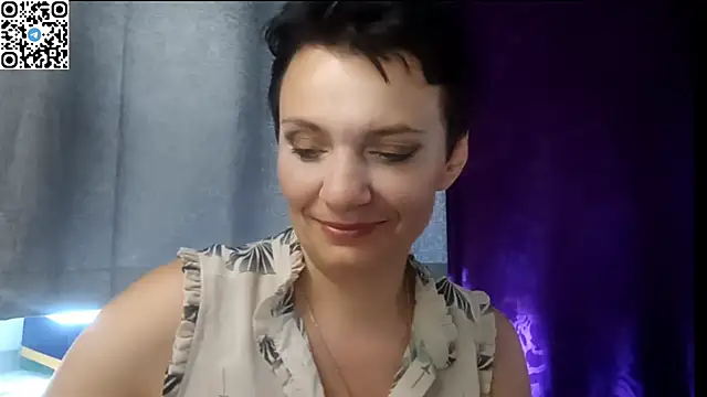 HotMamaQueen234 online show from 07-19-26, 11:29