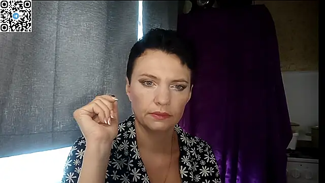 HotMamaQueen234 online show from 06-27-26, 07:36