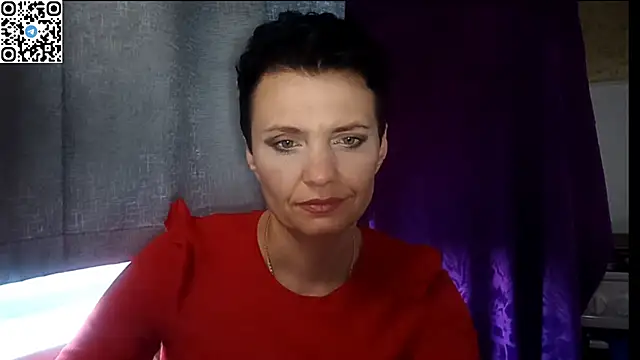 HotMamaQueen234 online show from 07-06-26, 11:17