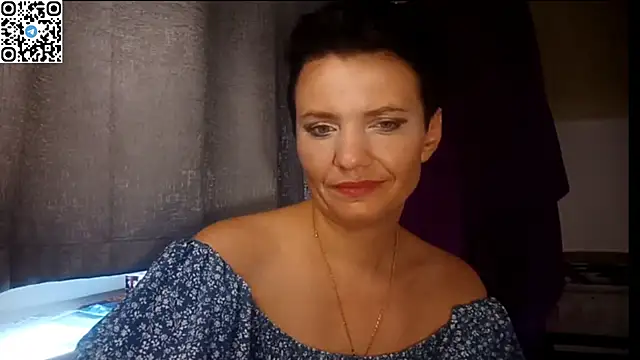 HotMamaQueen234 online show from 07-01-26, 11:54