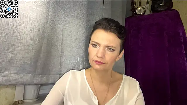 Snapshot of HotMamaQueen234 chatting on 05-25-26, 09:02 HotMamaQueen234 online show from 05-25-26, 09:02