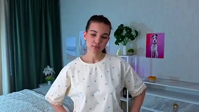 Snapshot of LatashaTarr chatting on 03-23-26, 01:06 LatashaTarr online show from 03-23-26, 01:06