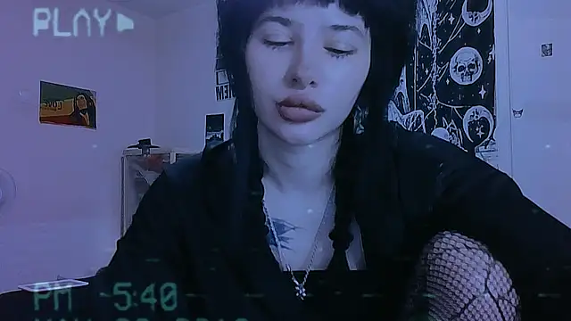 Snapshot of AllisonDeetz chatting on 08-04-26, 04:00 AllisonDeetz online show from 08-04-26, 04:00