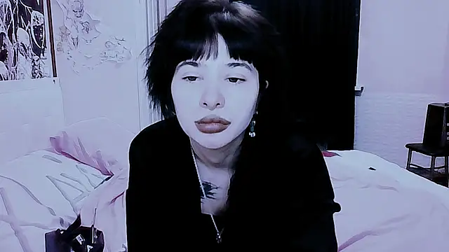 Snapshot of AllisonDeetz chatting on 06-06-26, 05:18 AllisonDeetz online show from 06-06-26, 05:18