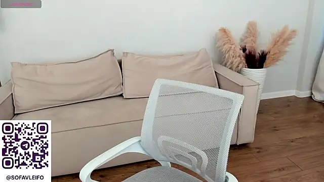 Snapshot of Sofa_Vleifo chatting on 07-10-26, 01:05 Sofa Vleifo online show from 07-10-26, 01:05