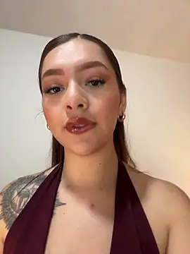 Snapshot of alana_gv chatting on 06-17-26, 12:48 alana gv online show from 06-17-26, 12:48