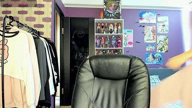 sweet peach    online show from 07-13-26, 01:32