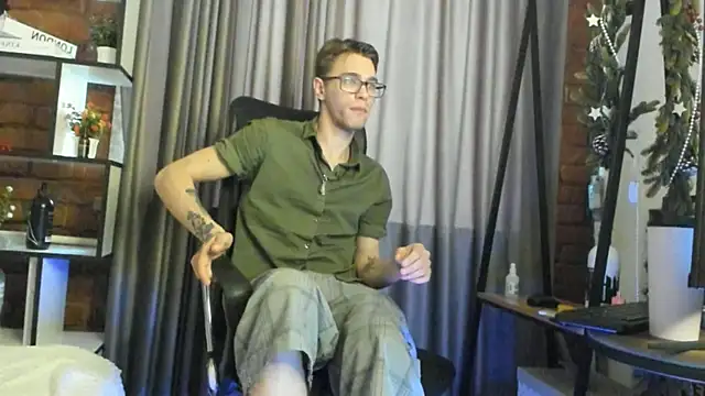 Shadow blink online show from 04-17-26, 02:31