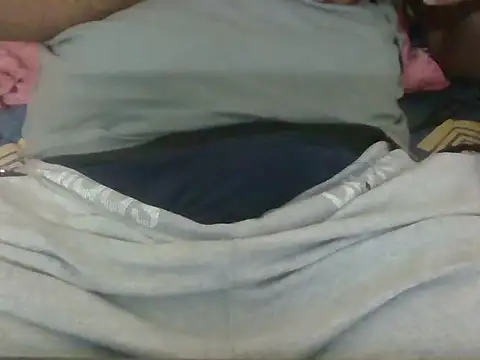 Snapshot of smalldisk chatting on 04-12-26, 03:59 smalldisk online show from 04-12-26, 03:59