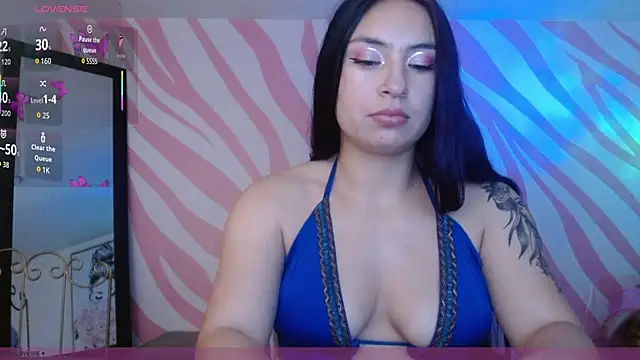 Snapshot of Scarlet_queen4 chatting on 05-19-26, 02:02 Scarlet queen4 online show from 05-19-26, 02:02