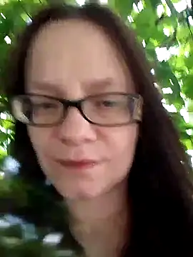 Snapshot of SandyWay chatting on 06-04-26, 09:36 SandyWay online show from 06-04-26, 09:36