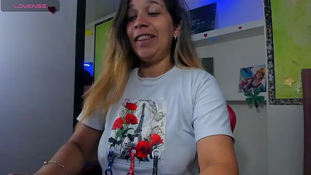 Snapshot of Melisa_14 chatting on 05-29-26, 11:49 Melisa 14 online show from 05-29-26, 11:49