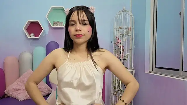 Snapshot of Isaa_Skinny chatting on 06-04-26, 03:44 Isaa Skinny online show from 06-04-26, 03:44
