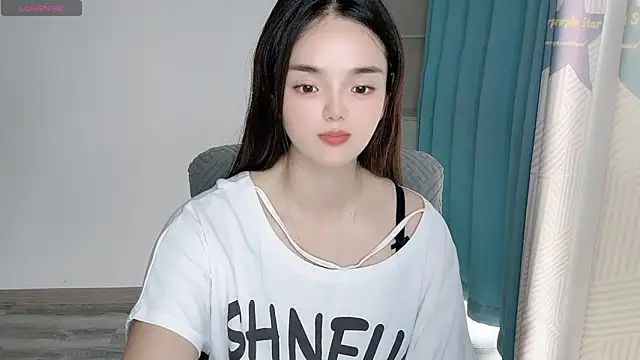Snapshot of xixi-7 chatting on 06-09-26, 08:15 xixi-7 online show from 06-09-26, 08:15