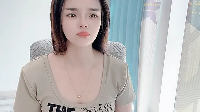 Snapshot of xixi-7 chatting on 06-05-26, 06:52 xixi-7 online show from 06-05-26, 06:52